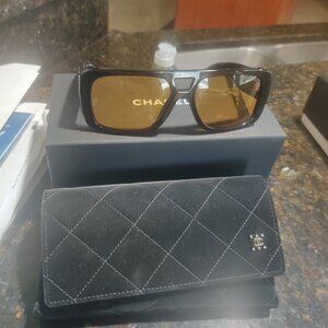 CHANEL pilot  sunglasses new